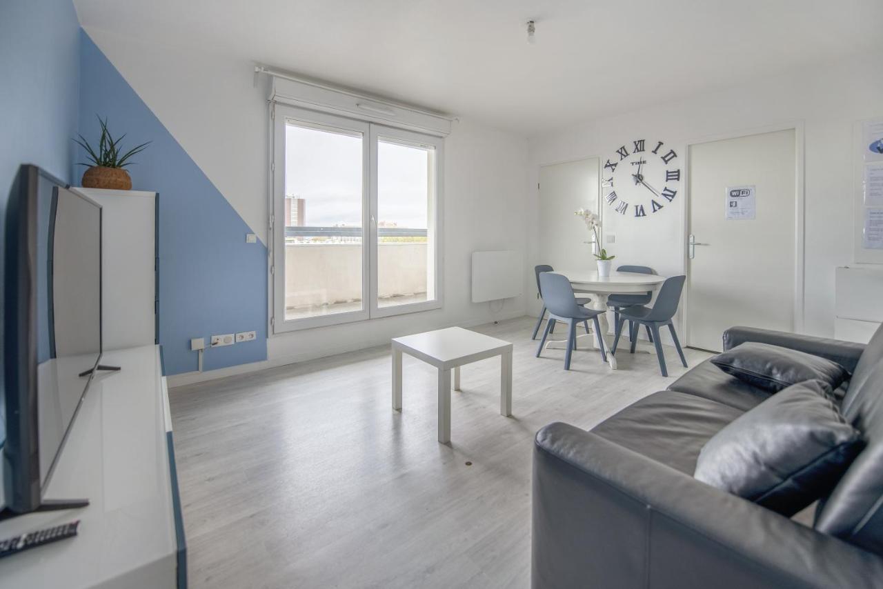 Bel Appartement De 2 Chambres A 40 Min De Paris Courcouronnes المظهر الخارجي الصورة